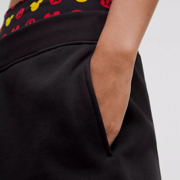 Disney x lululemon Heavyweight Fleece Sweatpant - Picture 15 of 15